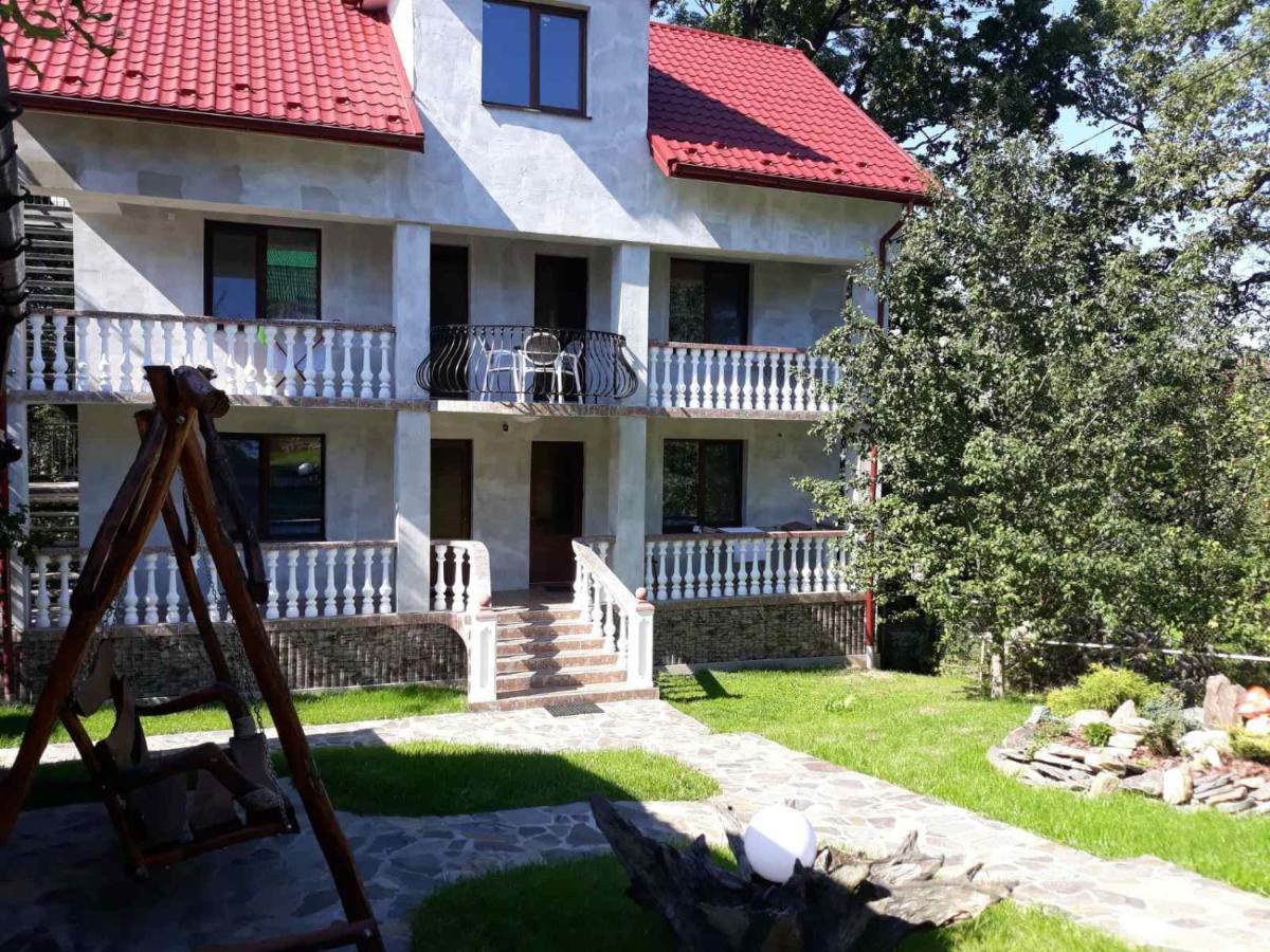 У Михайла Panzió Truszkavec Kültér fotó