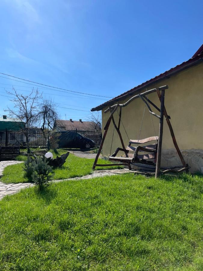 У Михайла Panzió Truszkavec Kültér fotó