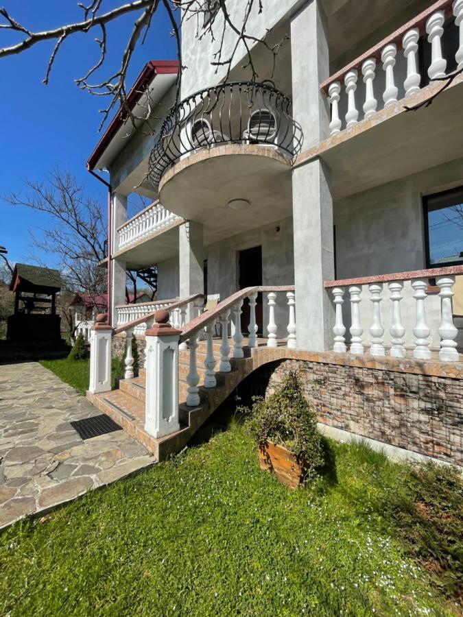 У Михайла Panzió Truszkavec Kültér fotó